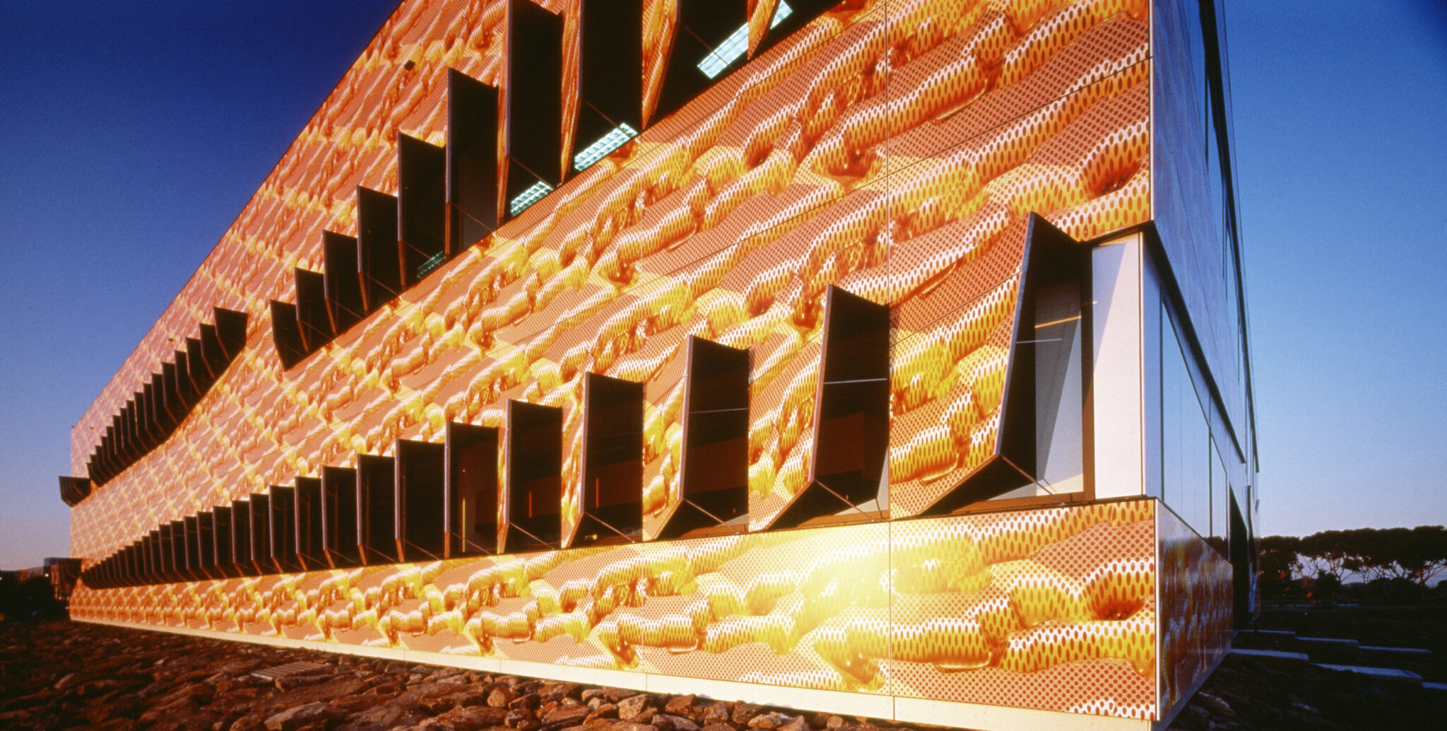 Victoria University, Online Training Facility Lyons Australian